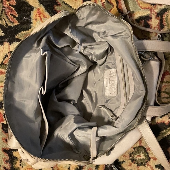 𝅺VILENCIA  💯 Soft Leather Convertible Bag Backpack - Big Beautiful Bag - Picture 5 of 8